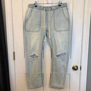 Light Blue Relaxed Drawstring Jeans by one teaspoon size medium excellent